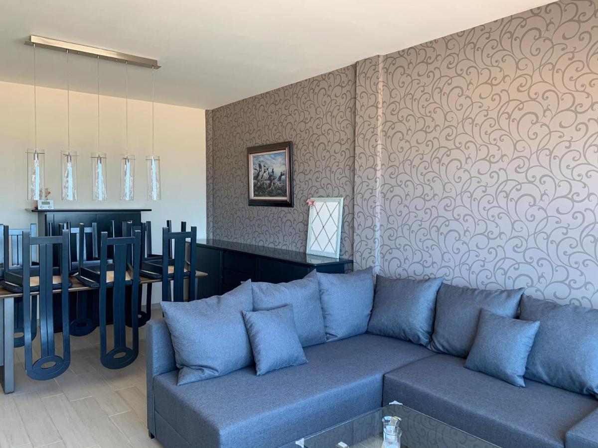 Apartment Met Zeezicht *